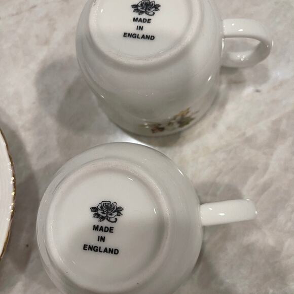 Royal Doulton Hallmark teacups x2 & saucer VTG - Picture 7 of 10